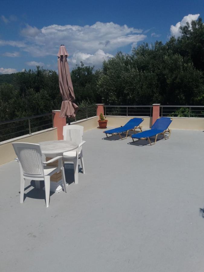 Theos Apartments Agios Stefanos Avliotes  Exteriör bild