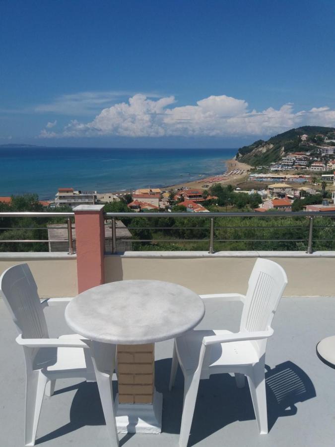 Theos Apartments Agios Stefanos Avliotes  Exteriör bild